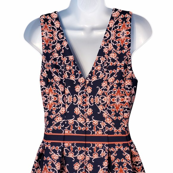 VINCE CAMUTO Pink and Blue Fit and Flare Scuba Dress   Size 6 - Picture 8 of 11